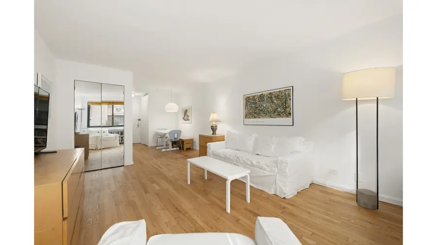 16 W 16th Street #6EFS, Manhattan, NY 10011 - #3