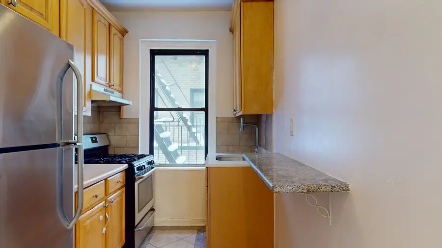 21-38 35th Street #APT2, Astoria, NY 11105 - #2
