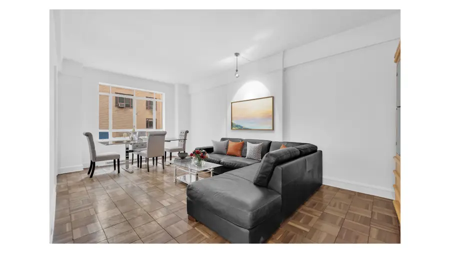 25 Central Park W #4W, New York, NY 10023 - #3