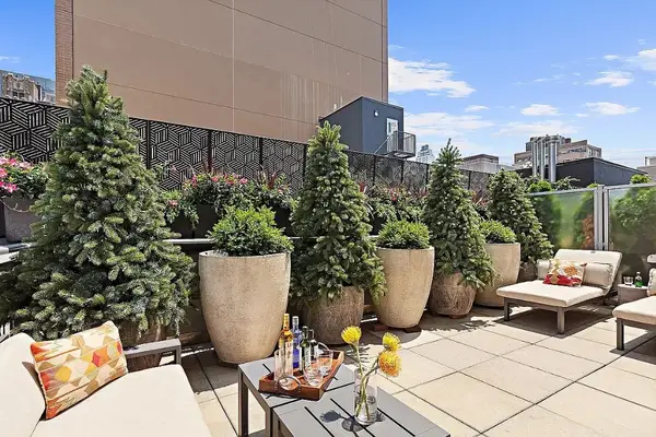 261 W 28th Street #10D, Manhattan, NY 10001