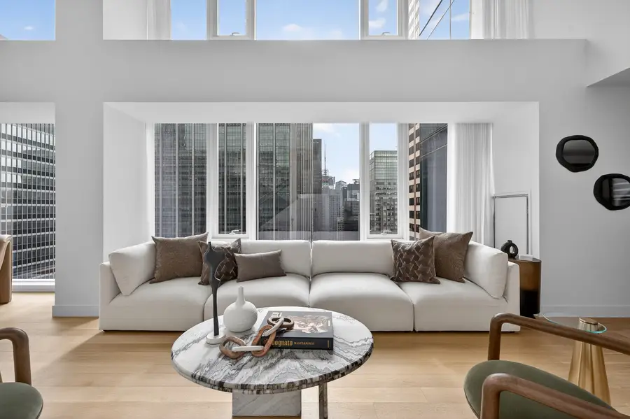 135 W 52nd Street #PH4, Manhattan, NY 10019 - #2