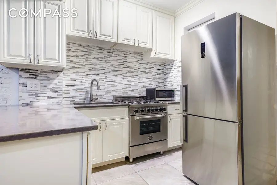 207 E 21st Street #5C, New York, NY 10010 - #3
