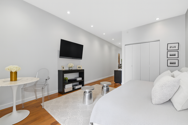 1 Wall Street Court #1102, Manhattan, NY 10005