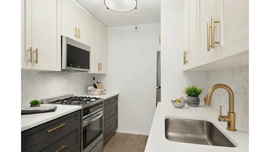 16 W 16th Street #2TS, New York, NY 10011 - #3