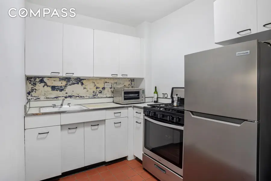 230 E 15th Street #6C, New York, NY 10003 - #3