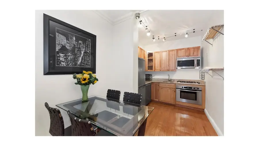 16 W 16th Street #1UN, Manhattan, NY 10011 - #2