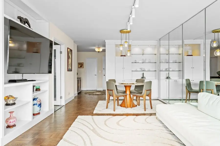 530 E 72nd Street #2E, Manhattan, NY 10021 - #3