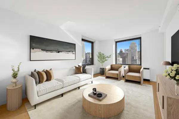 100 W 39th Street #40E, Manhattan, NY 10018