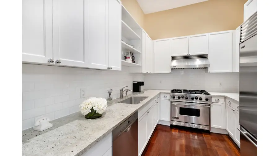 2112 Broadway #4B, Manhattan, NY 10023 - #3