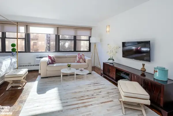 210 E 15th Street #5H, Manhattan, NY 10003