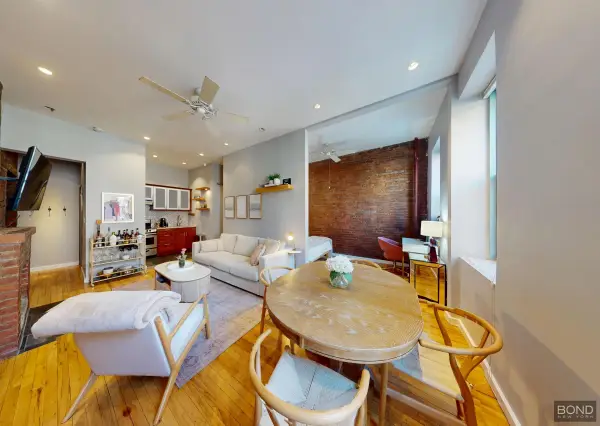 256-260 W 21st Street #1D, Manhattan, NY 10011