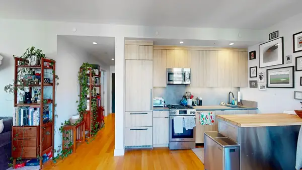 24-16 Queens Plaza S #7B, Queens, NY 11101