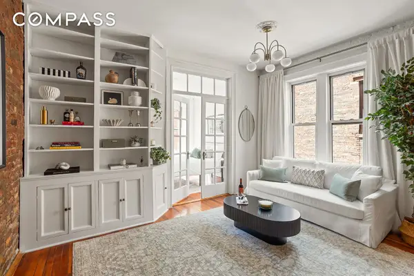 210 E 17th Street #5C, Manhattan, NY 10003