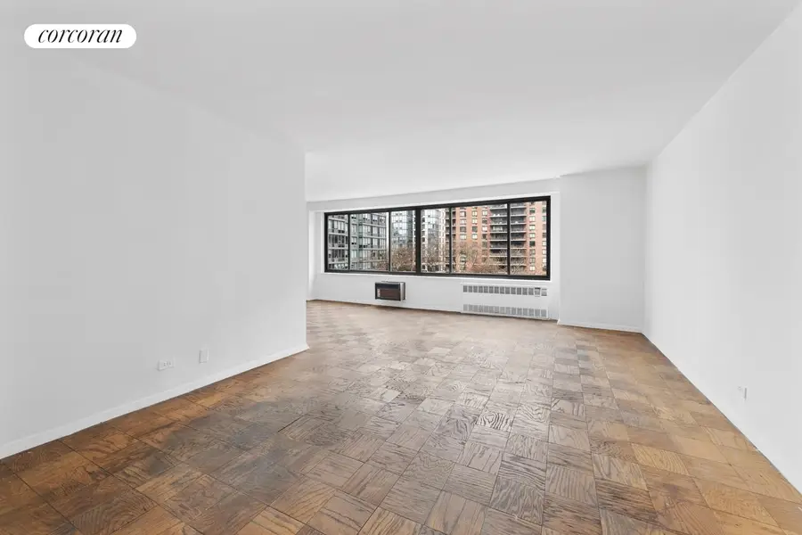 382 Central Park W #5Y, Manhattan, NY 10025 - #3