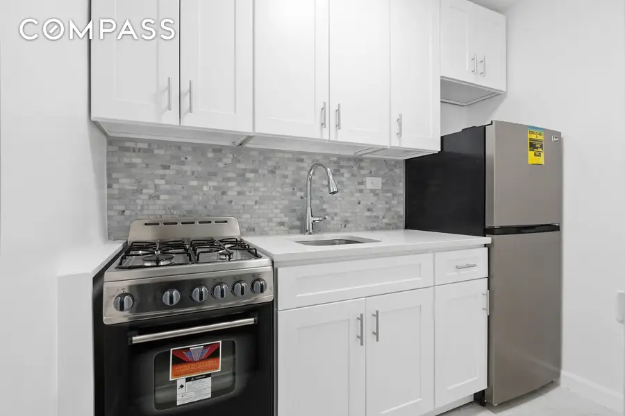 185 Hall Street #1009, Brooklyn, NY 11205 - #2