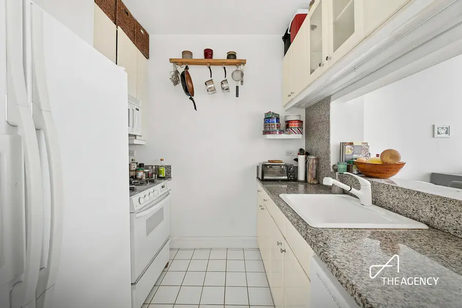 200 Riverside Boulevard #12B, Manhattan, NY 10069 - #2