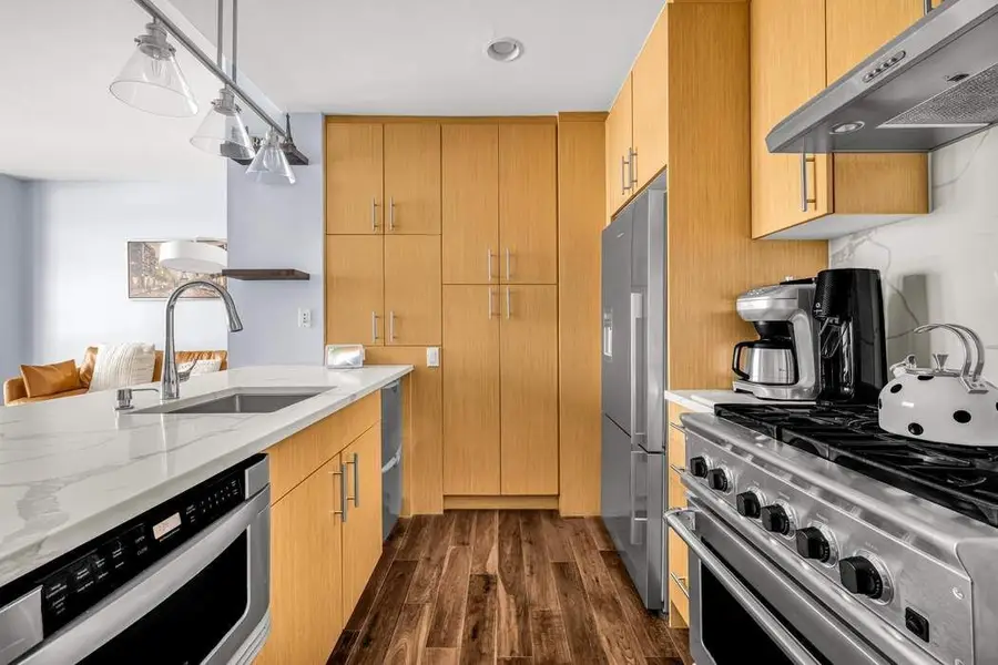 5-49 Borden Avenue #7F, Long Island City, NY 11101 - #3