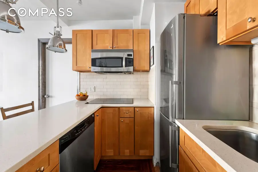 25 Tudor City Place #1611, Manhattan, NY 10017 - #3