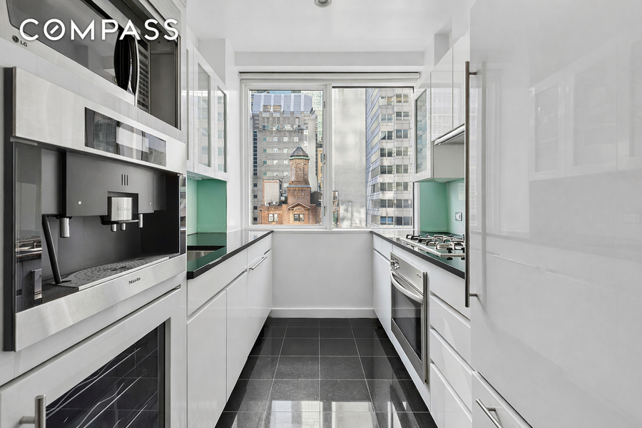 60 E 55th Street #20A, New York, NY 10022 - #3