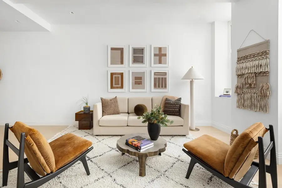 1 Wall Street #2410, New York, NY 10005 - #2