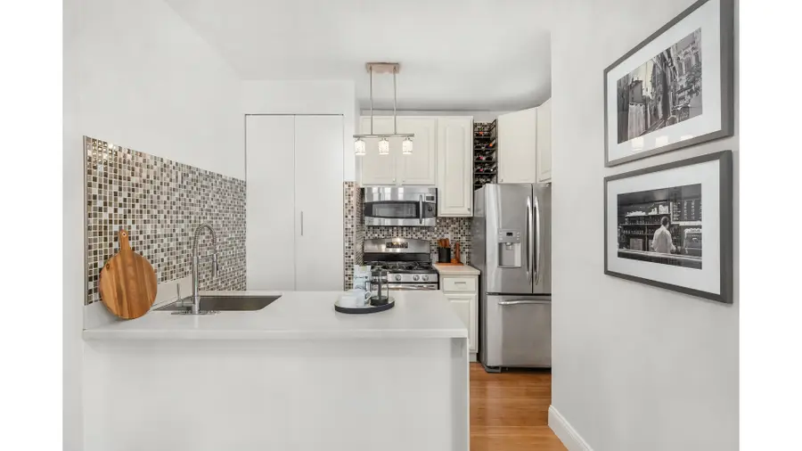 393 W 49th Street #THF, New York, NY 10019 - #3