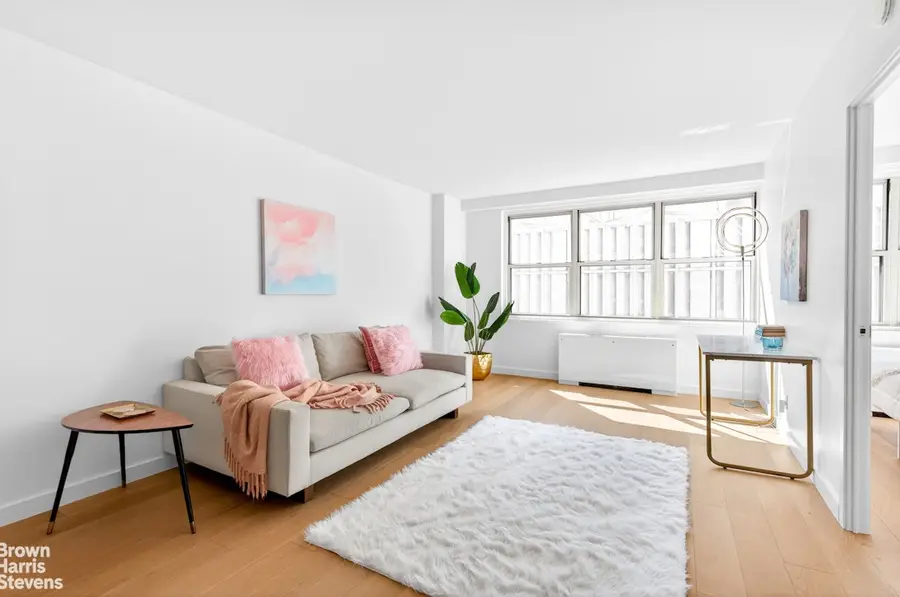 520 E 72nd Street #8U, New York, NY 10021 - #3