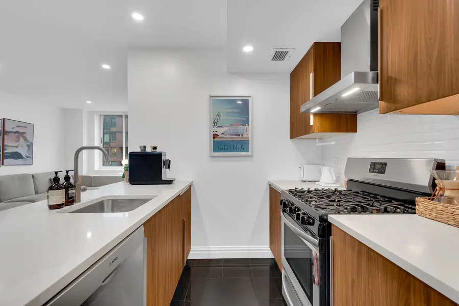 250 S End Avenue #12G, New York, NY 10280 - #3