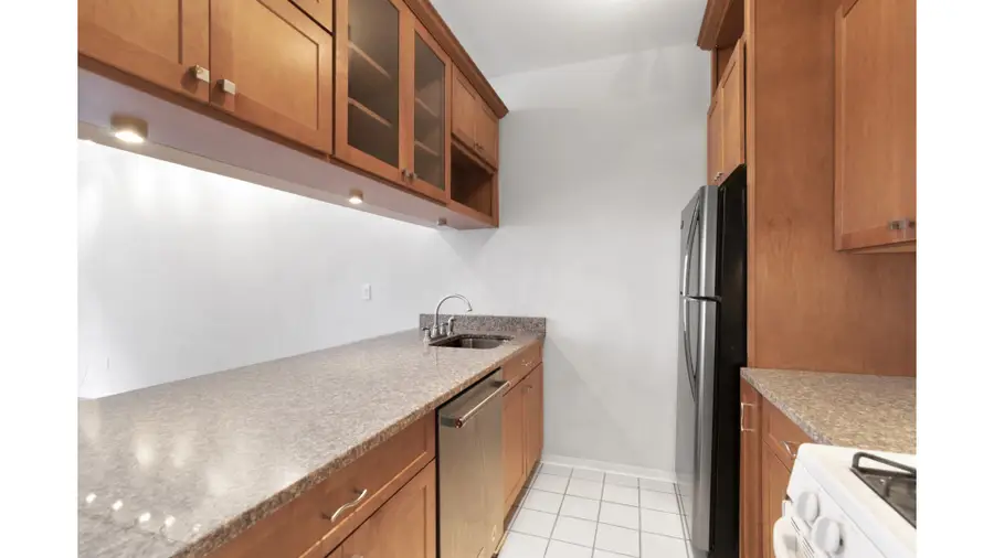 350 Albany Street #2K, New York, NY 10280 - #3