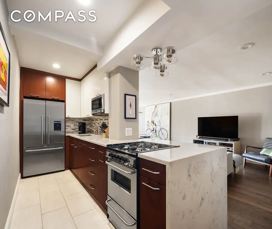 233 E 70th Street #17T, Manhattan, NY 10021 - #3