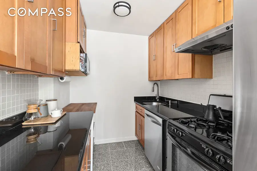 302 E 88th Street #4C, New York, NY 10128 - #3