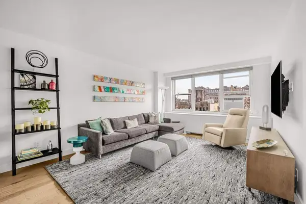 360 W 22nd Street #8PR, Manhattan, NY 10011