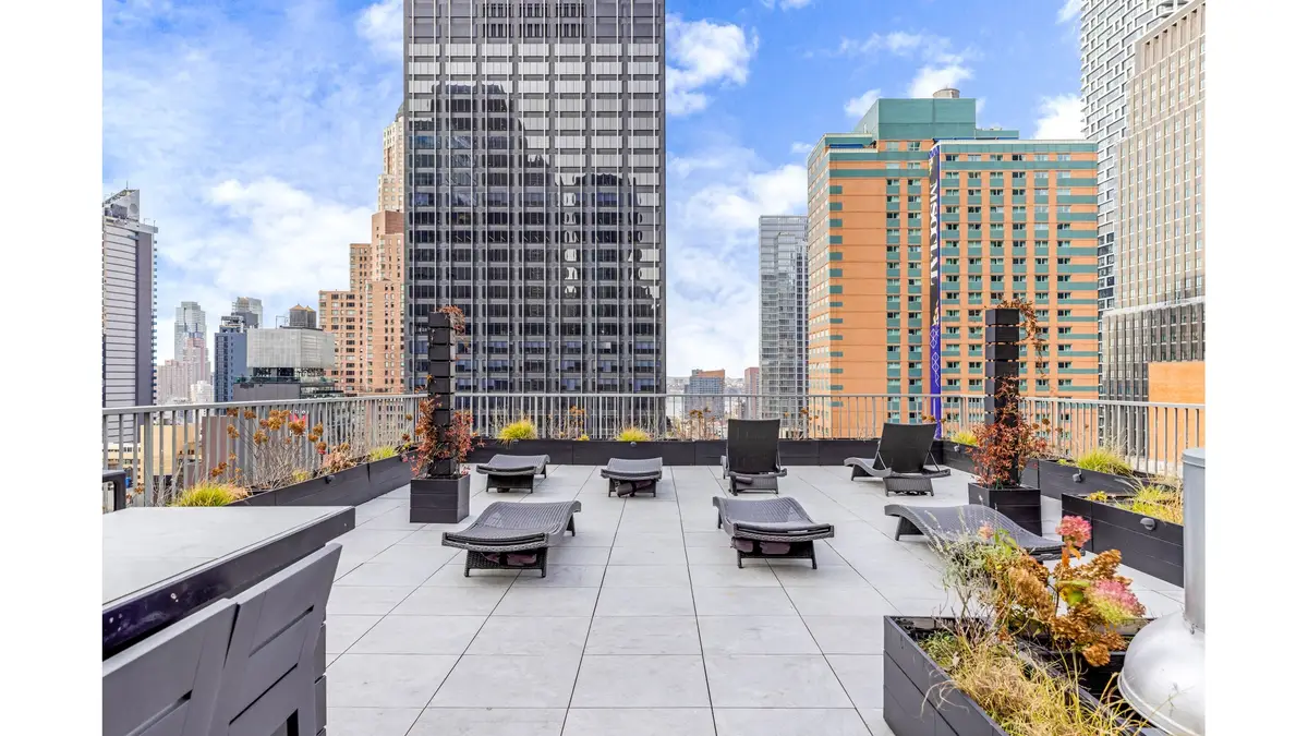 150 W 51st Street #2116, New York, NY 10019 - #1