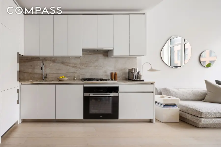 450 Washington Street #617, New York, NY 10013 - #2