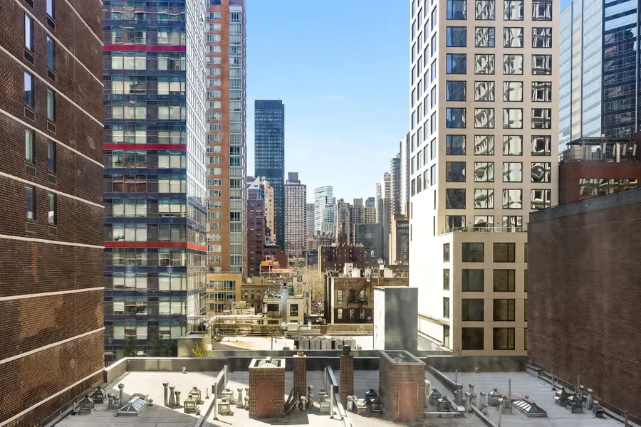 240 E 55th Street #9-H, Manhattan, NY 10022 - #2