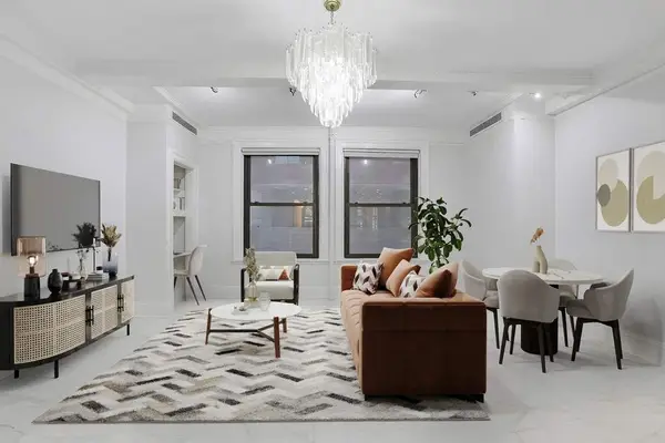 212 E 48th Street #2B, Manhattan, NY 10017