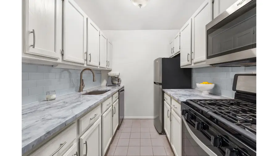 205 3rd Avenue #17L, New York, NY 10003 - #3