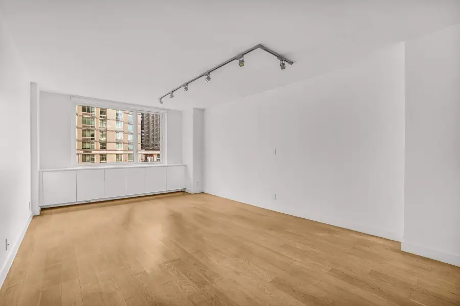 301 W 53rd Street #8I, Manhattan, NY 10019 - #2