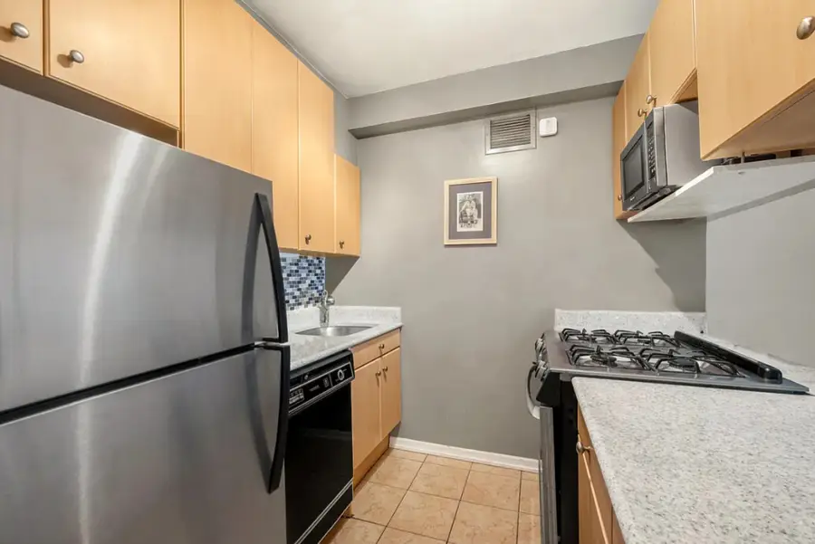 280 Rector Place #8A, New York, NY 10280 - #3