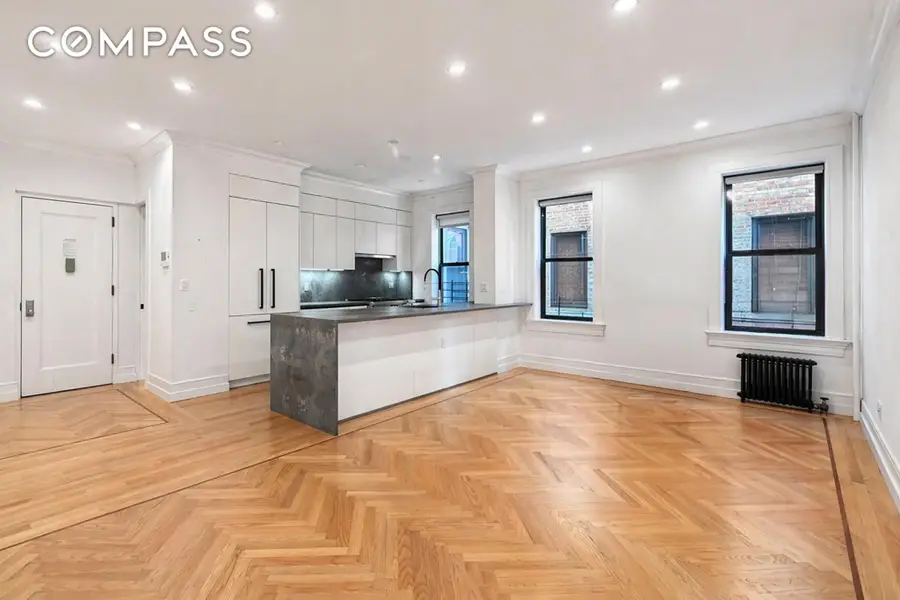 24-39 38th Street #B10B9, Astoria, NY 11103 - #2