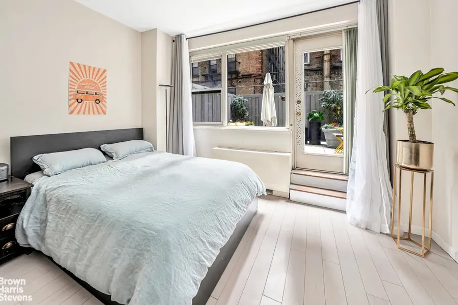 321 E 48th Street #1L, Manhattan, NY 10017 - #3