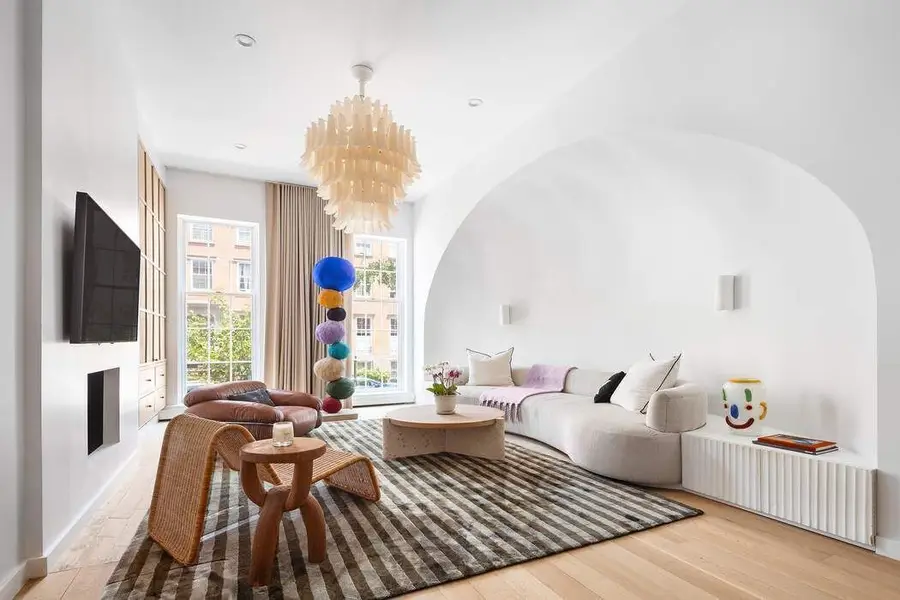 346 W 22nd Street #2, Manhattan, NY 10011 - #2