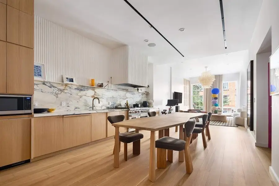 346 W 22nd Street #2, Manhattan, NY 10011 - #3