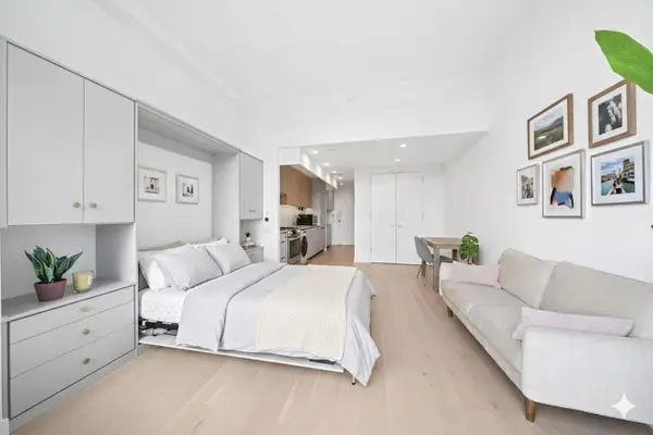 3 Court Square #523, Queens, NY 11101