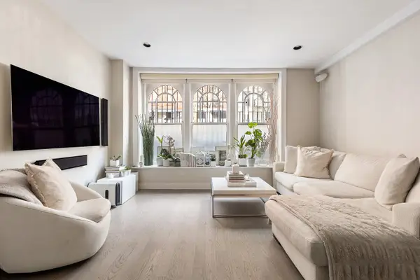 220 E 5th Street #2, Manhattan, NY 10003