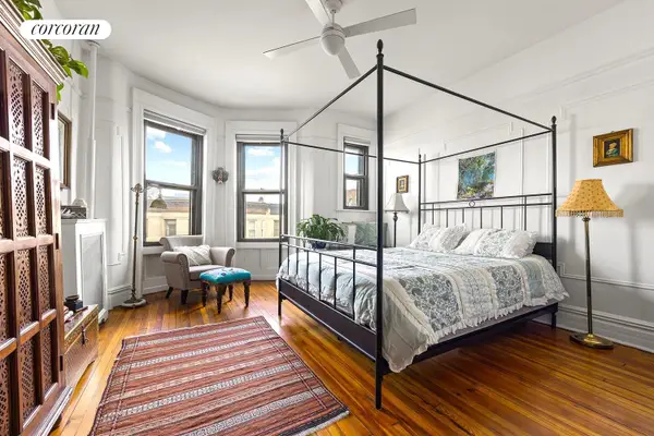 454 15th Street #3R, Brooklyn, NY 11215