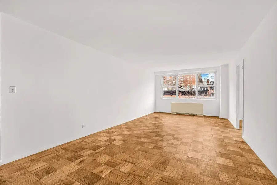 360 W 22nd Street #6L, New York, NY 10011 - #2