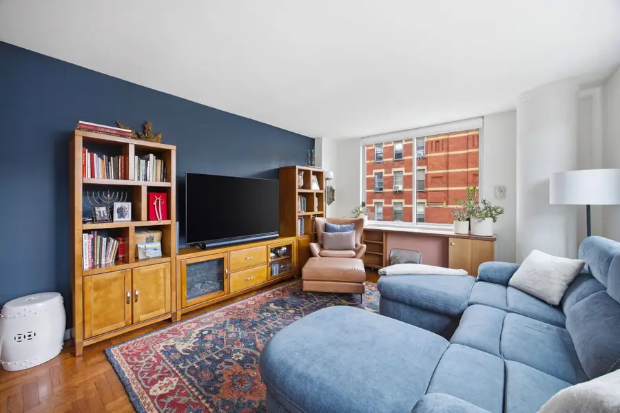 393 W 49th Street #2G, New York, NY 10019 - #3