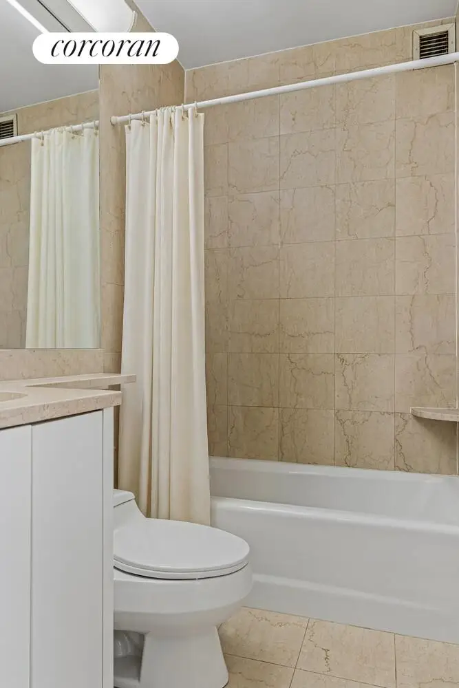 200 E 69th Street #4R, Manhattan, NY 10021 - #3