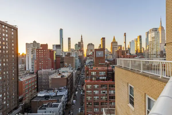 305 E 24th Street #20M, Manhattan, NY 10010