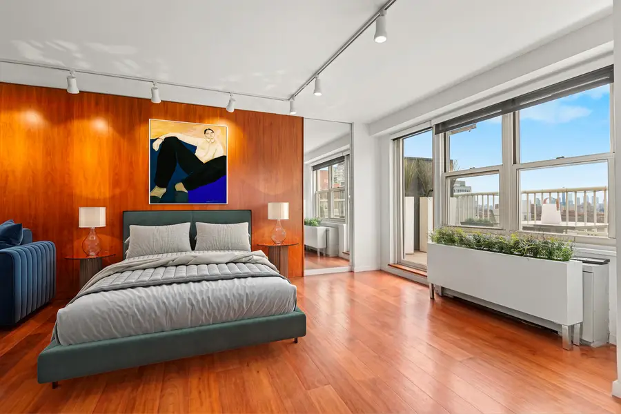 305 E 24th Street #20M, New York, NY 10010 - #3